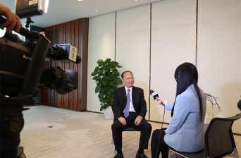 CCTV-2专访刘汉元主席：光伏市场健康发展需要全社会去推动、去呵护！
